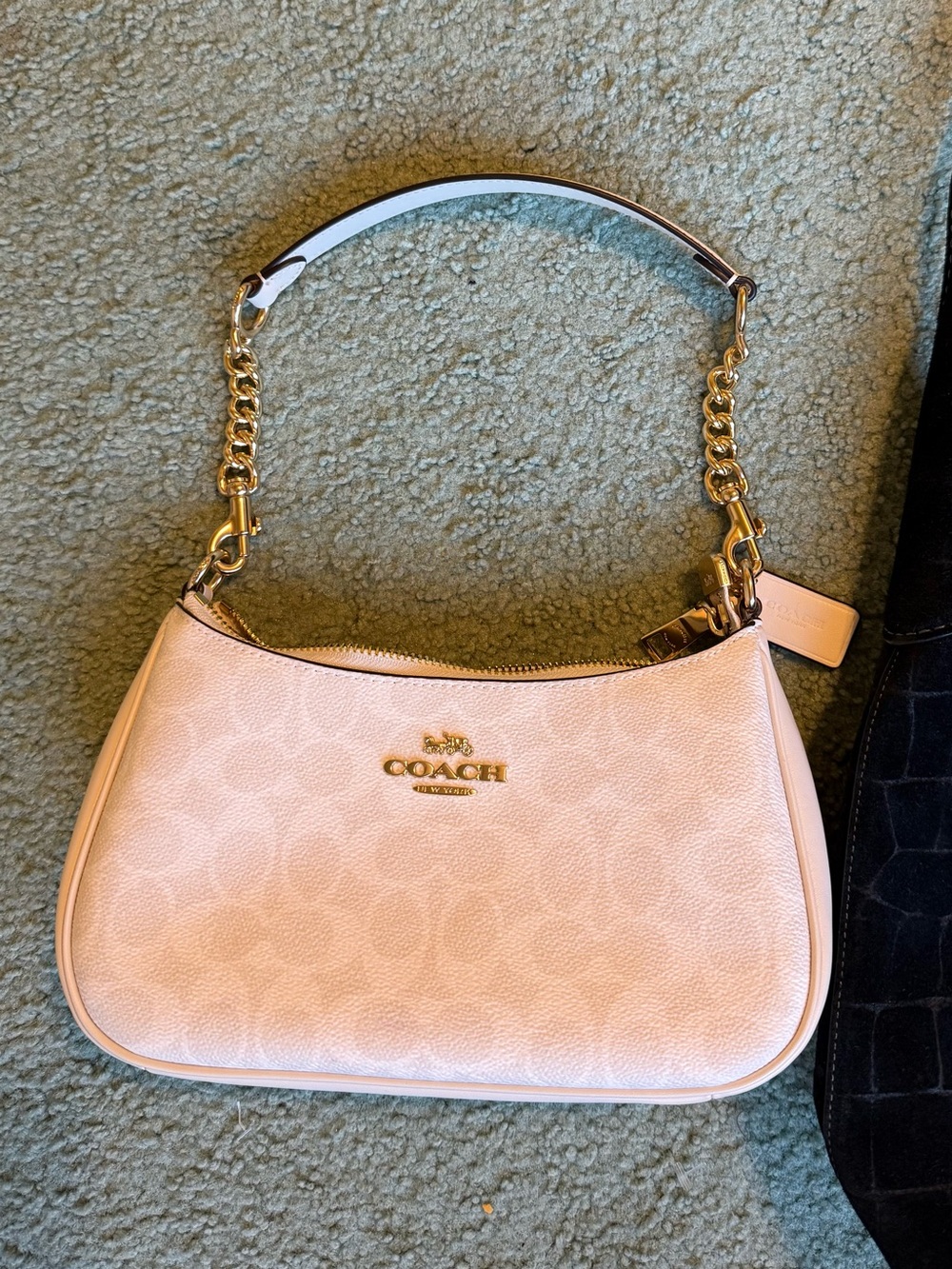 Coach Signature Shoulder Bag in white with Gold Chain